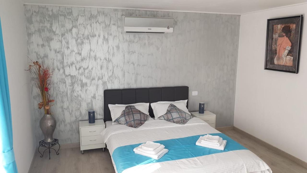 Water Lily Apartment - Self Check-In Oradea Buitenkant foto